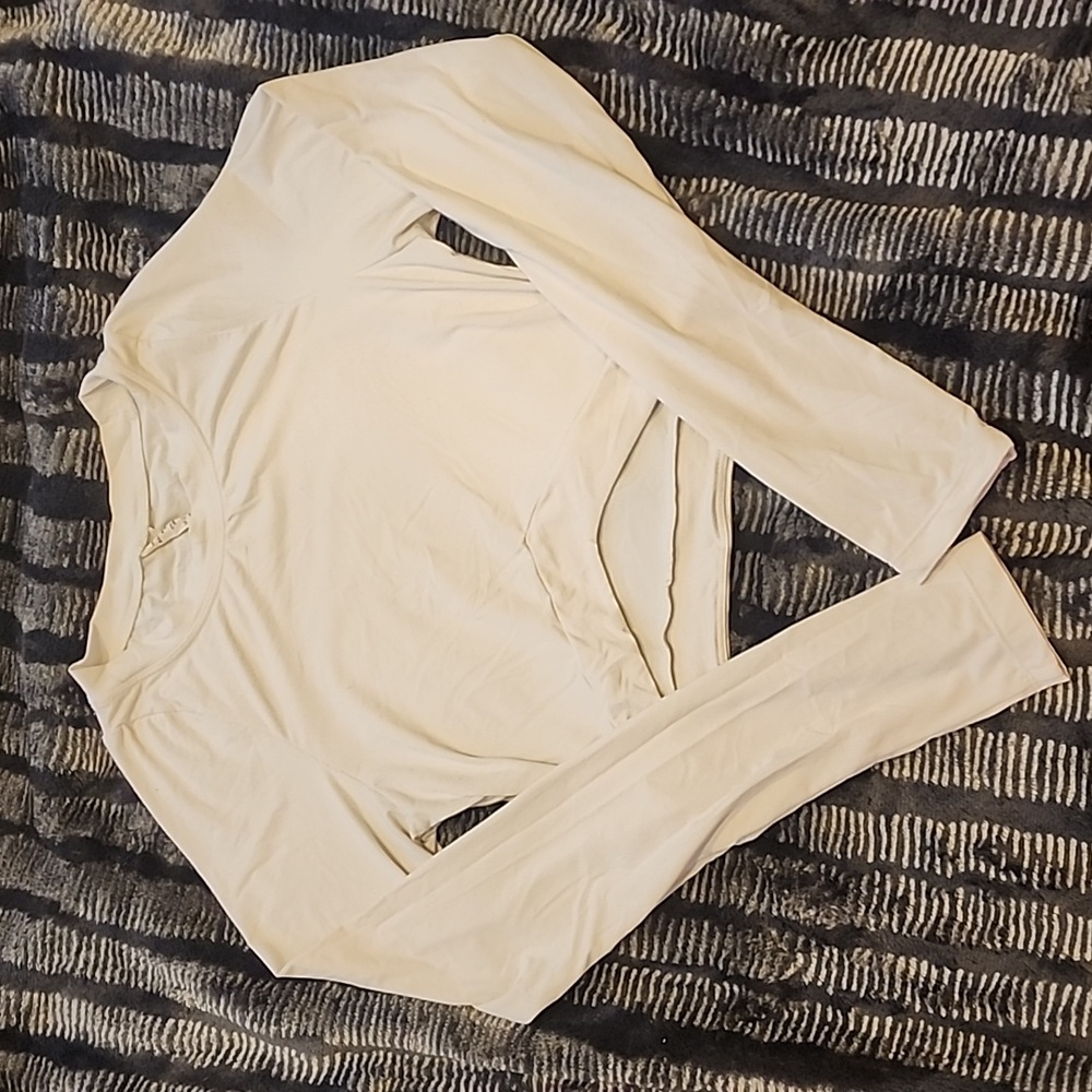 Alphalete Ultra Soft Crop Long Sleeve